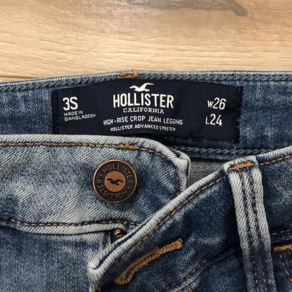 Hollister high waisted jeans - Picture 3 of 11